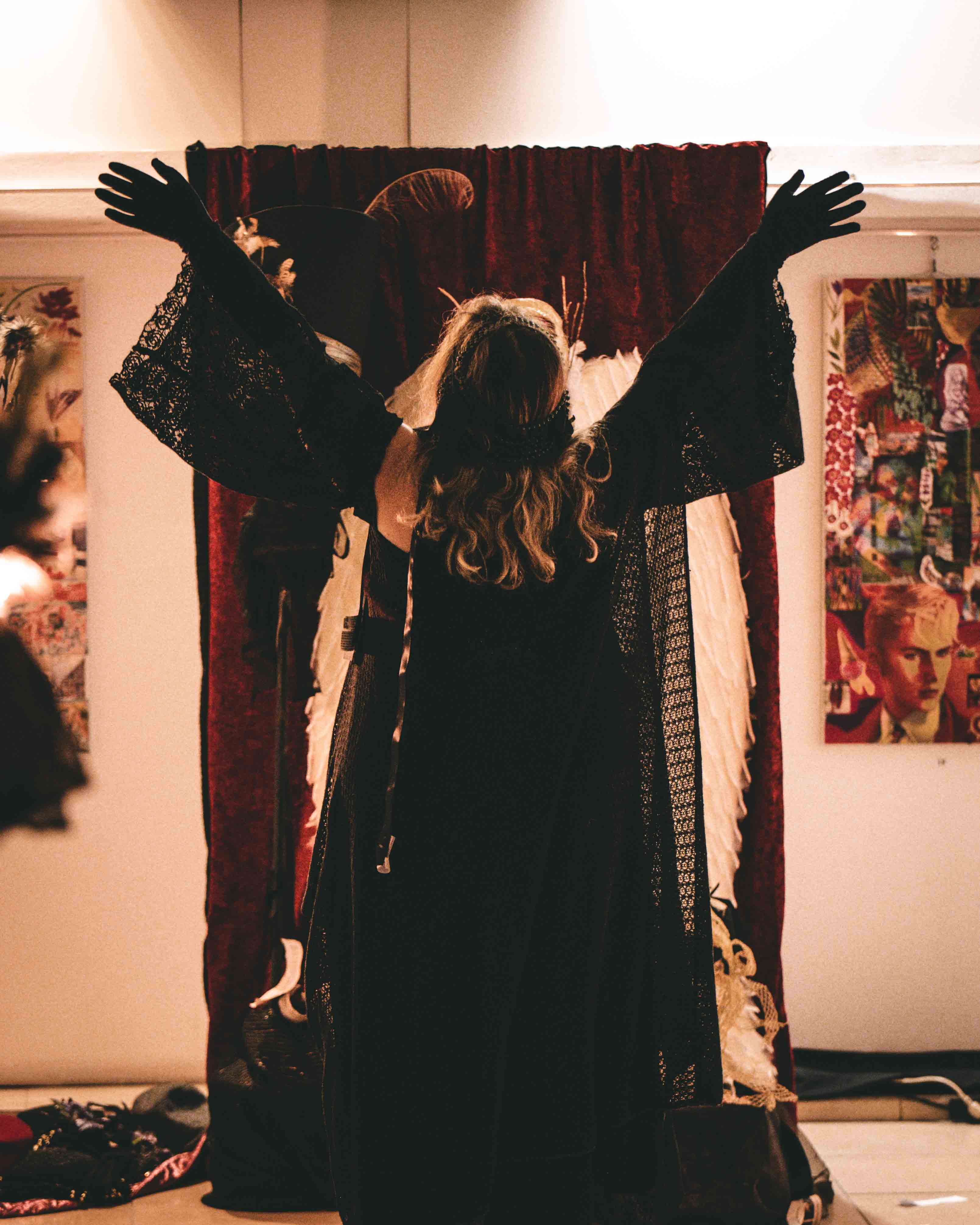cover 2023-2024 Περιοδεία, artista Xanthie and her puppets