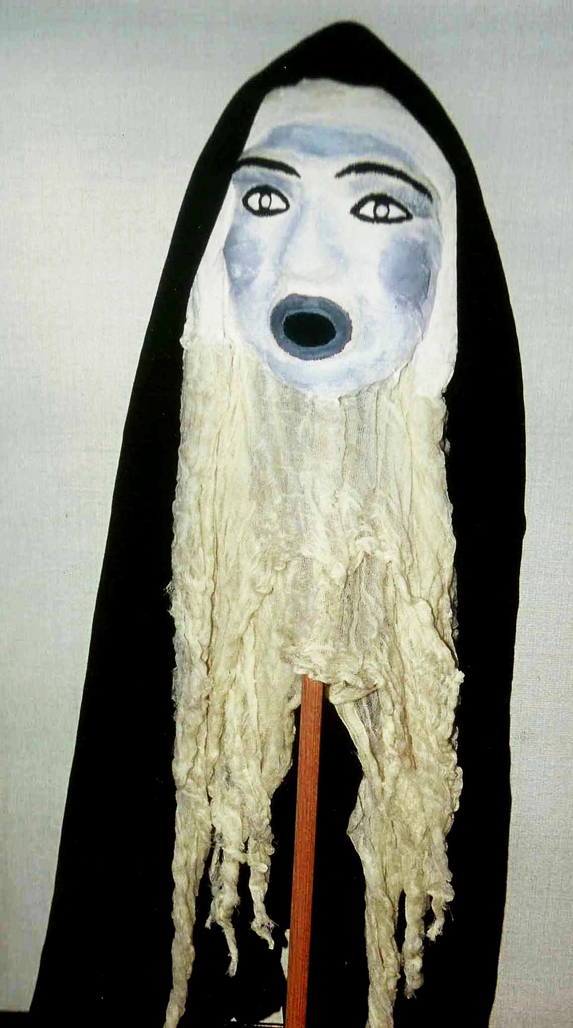 cover 2023-2024 Περιοδεία, artista Xanthie and her puppets